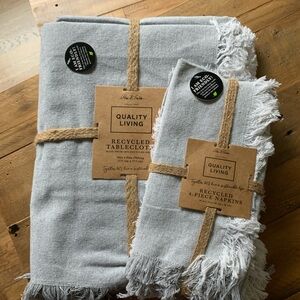 Gray Recycled Tablecloth and Napkin Set